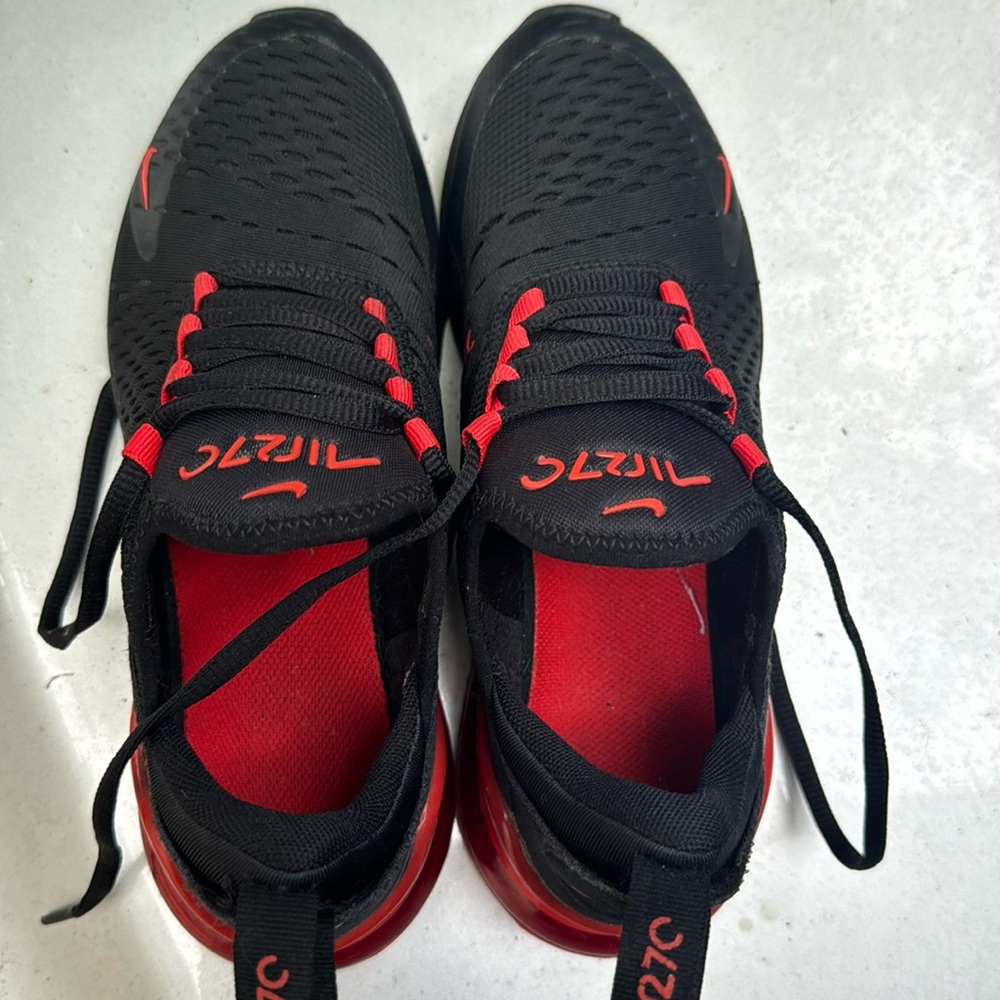 Nike boys 270 air